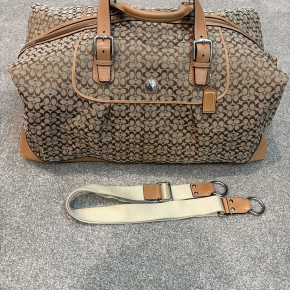 Coach Bags - Picture 3 of 16